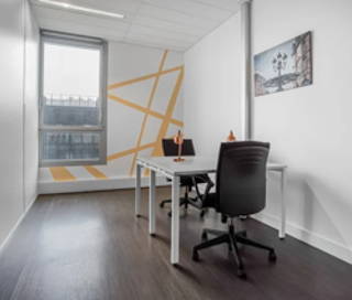 Bureau privé 150 m² 30 postes Coworking Allée de Boutaut Bordeaux 33300 - photo 1